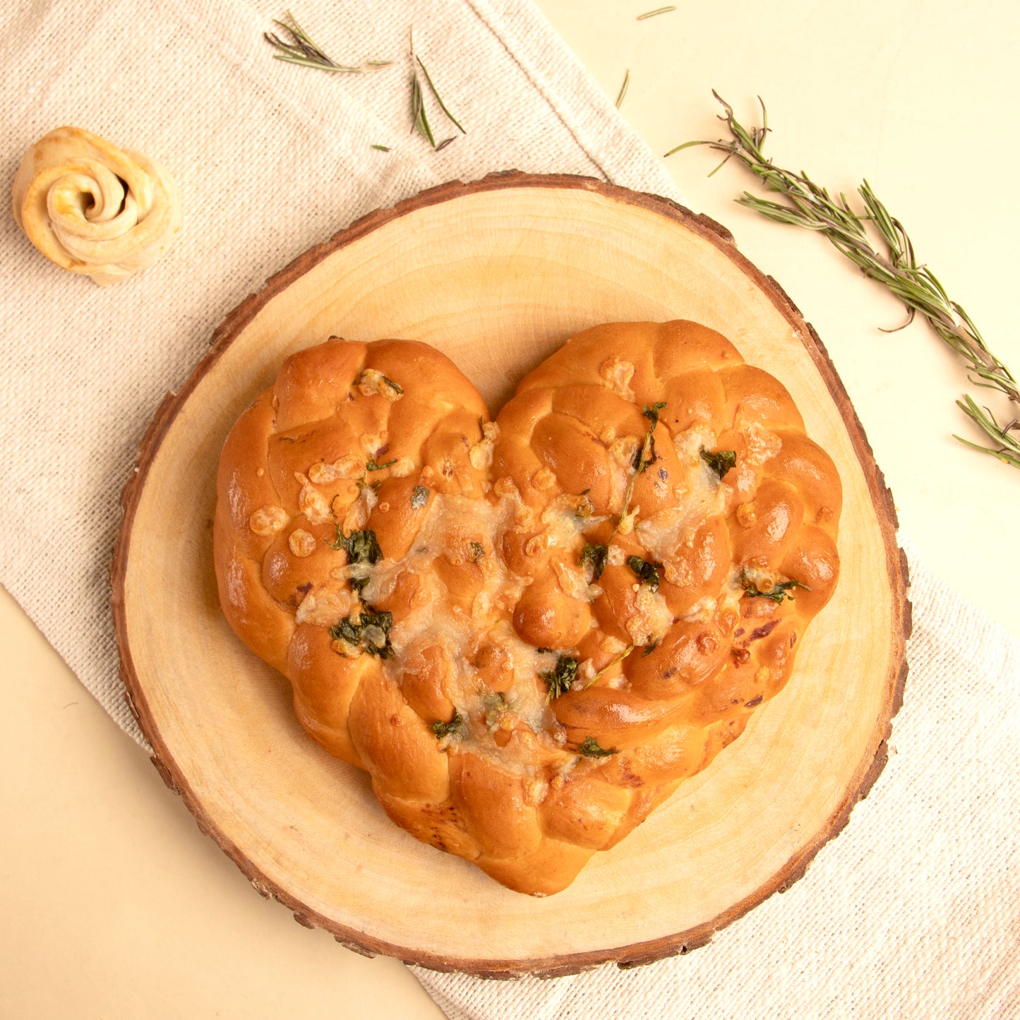 Chesse garlic pull apart